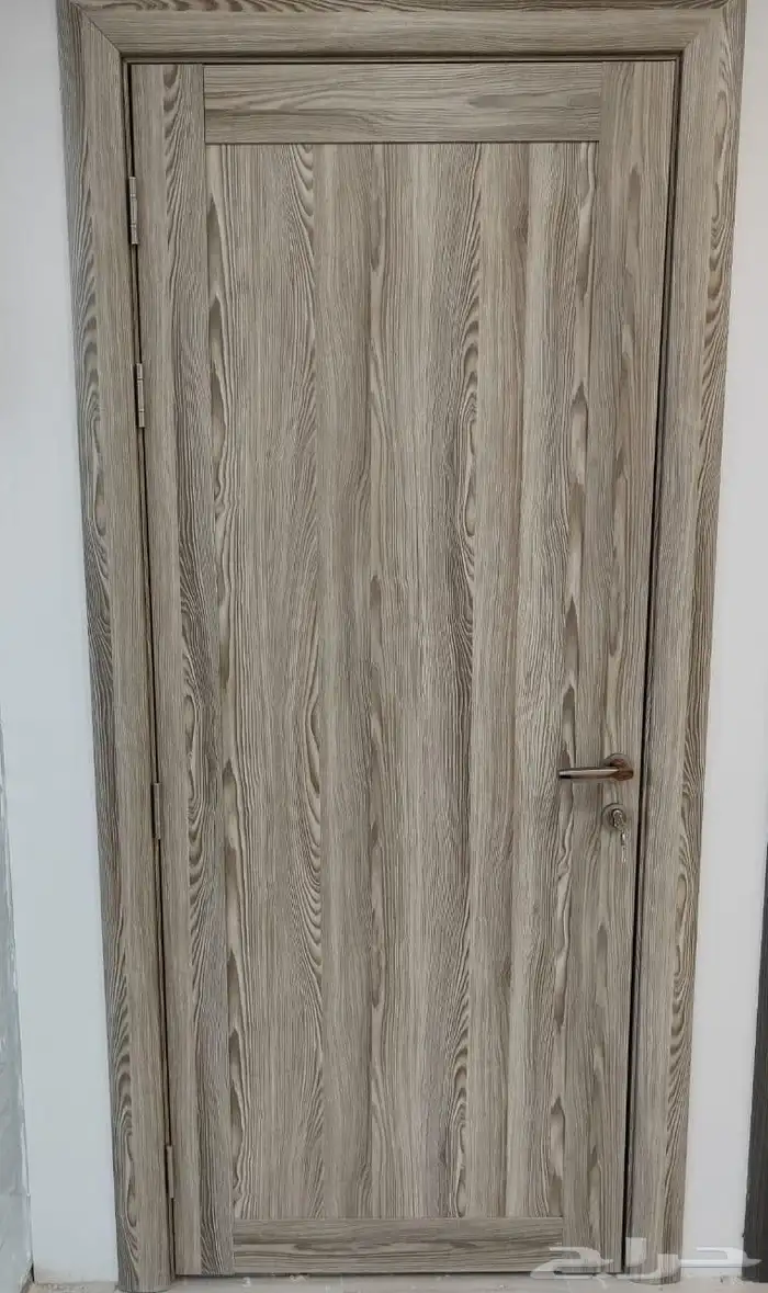 ابواب WPC منتج وطني 100 مقاوم للحريق مقاوم للماء عازل لأترب 3