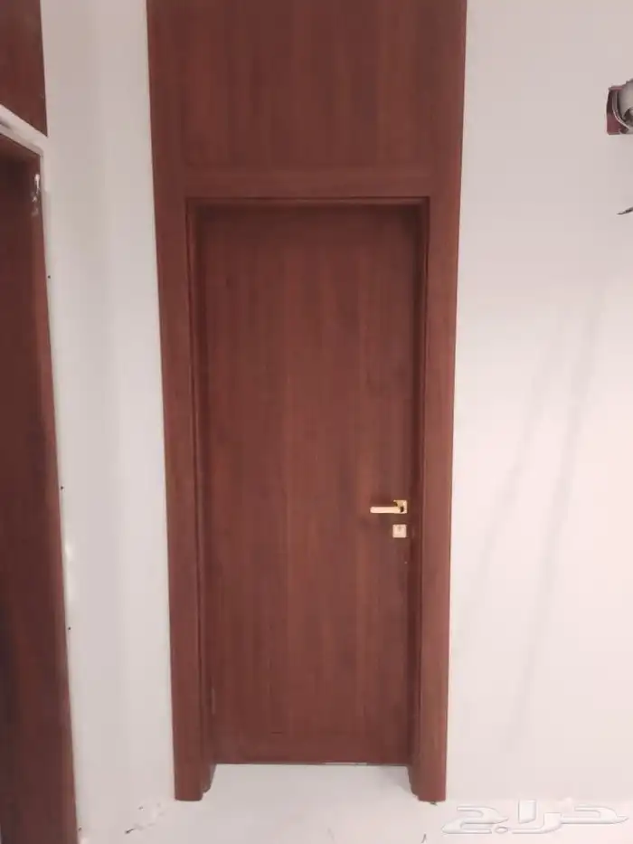 ابواب WPC منتج وطني 100 مقاوم للحريق مقاوم للماء عازل لأترب 1