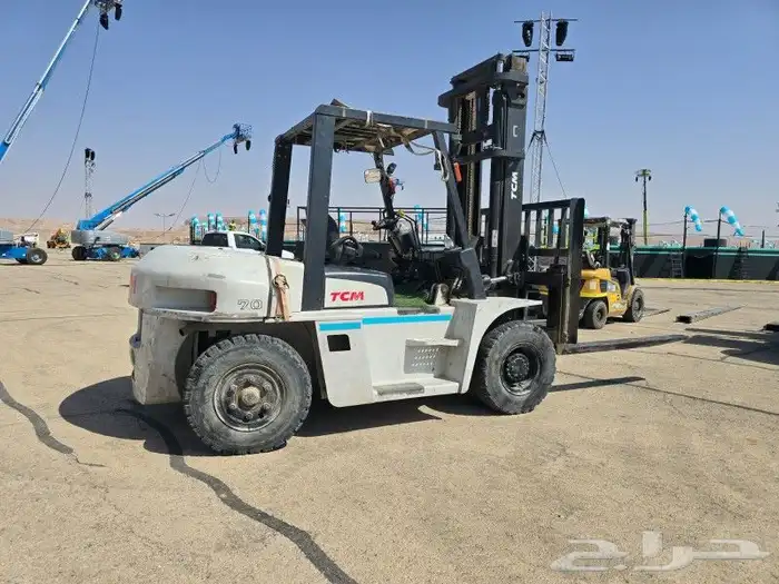 فور كلفت للايجار 1