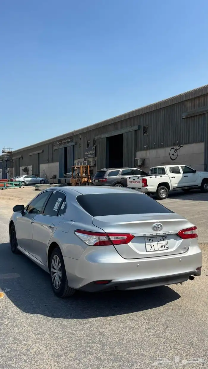 تيوتا كامري 2019 مع لوحه مميزه 3