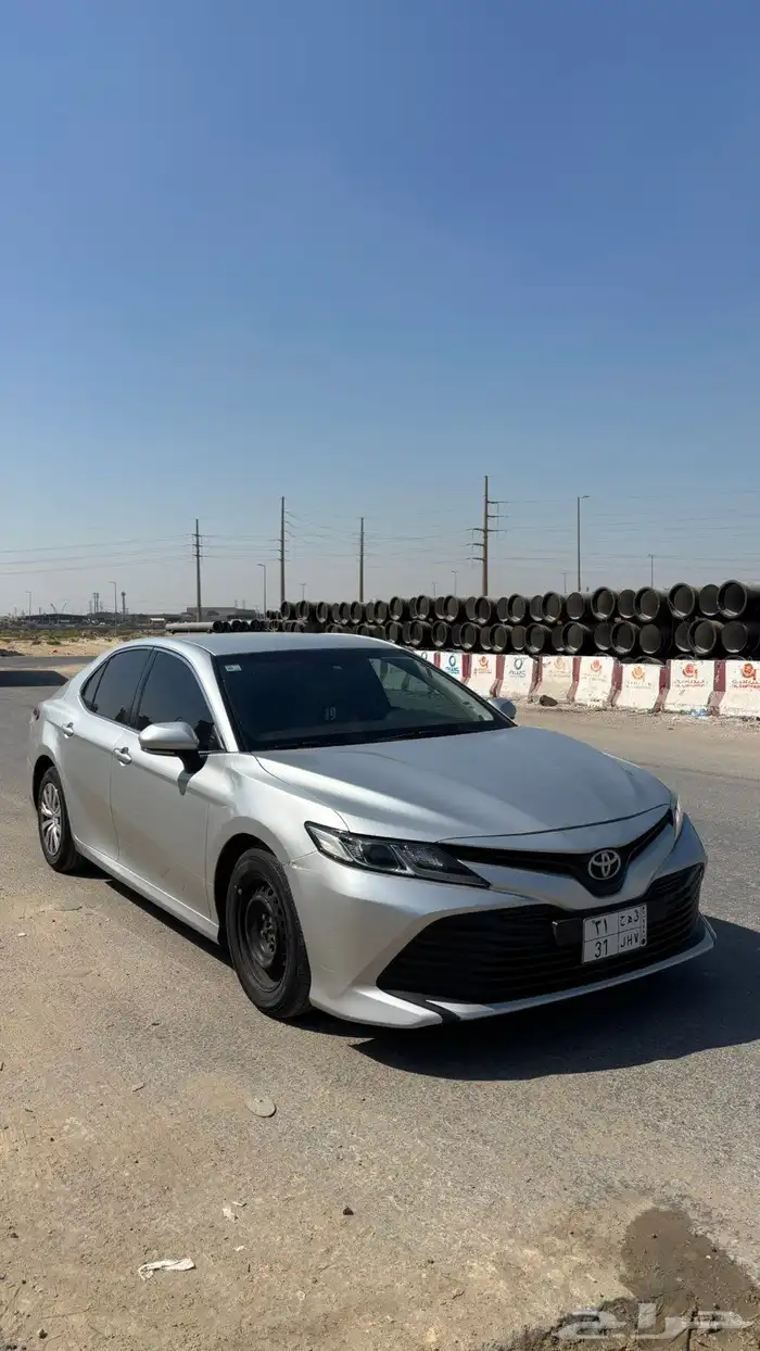 تيوتا كامري 2019 مع لوحه مميزه 2