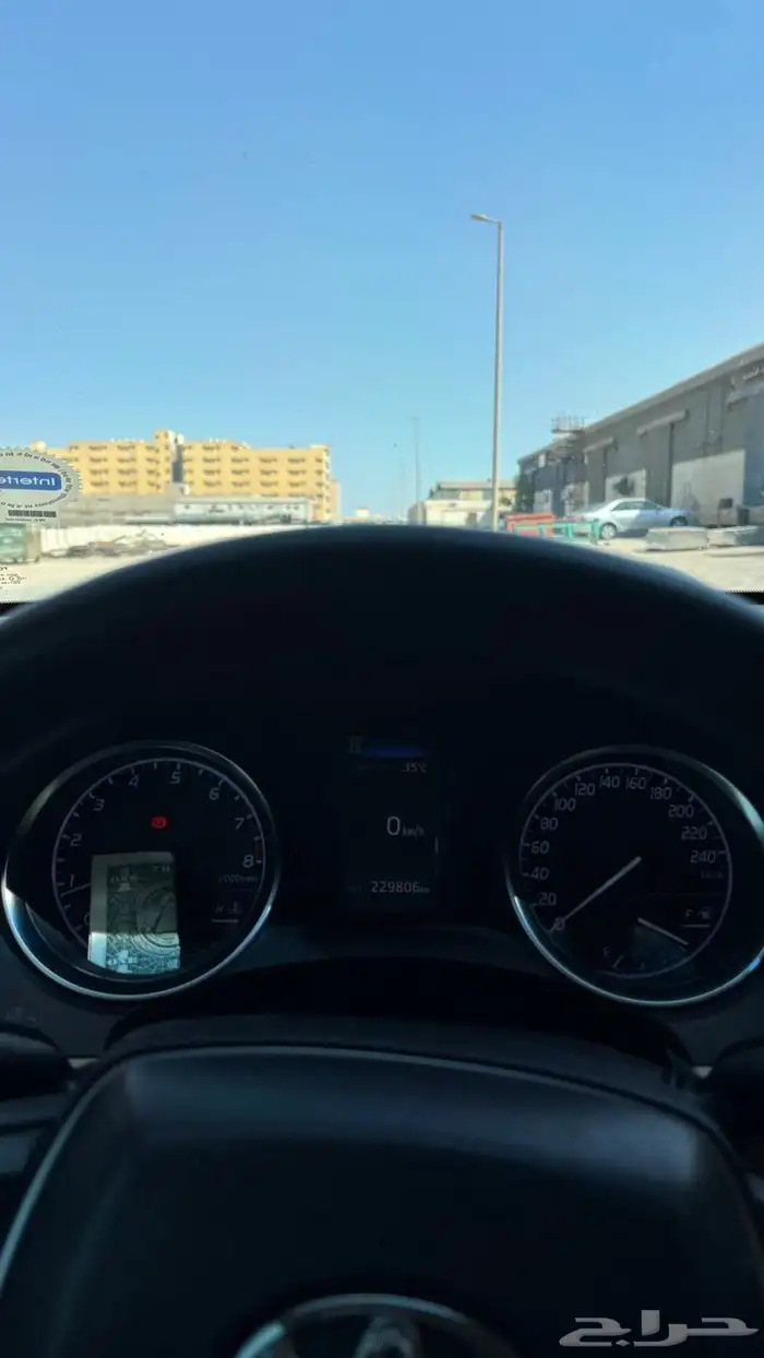 تيوتا كامري 2019 مع لوحه مميزه 8