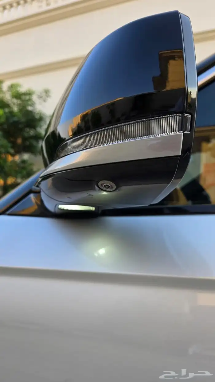 جيب جراند شروكي ساميت 2021 ضمان و صيانة مجانية 8