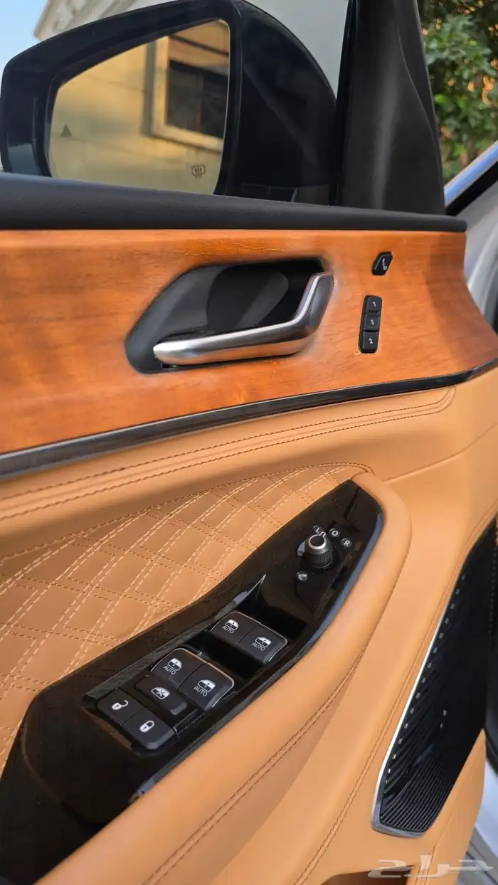 جيب جراند شروكي ساميت 2021 ضمان و صيانة مجانية 23