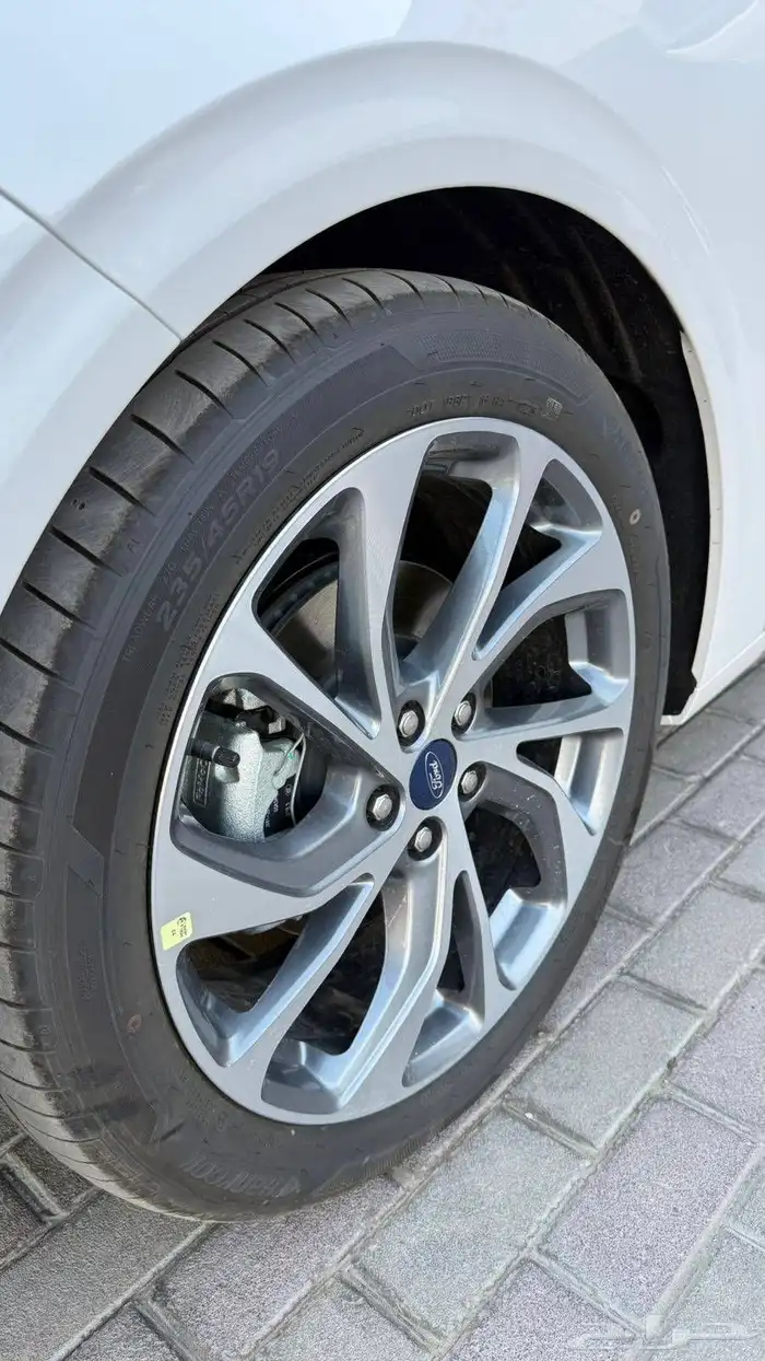 فورد توروس تيتانيوم فل كامل 2026 جميع الالوان 8