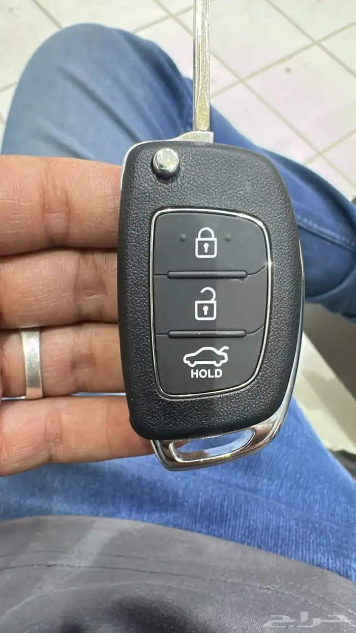 مفاتيح سيارات للبيع 3