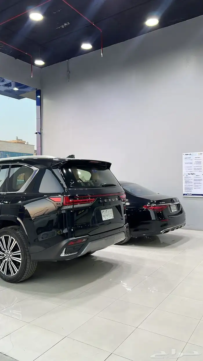 لتأجير جيب لكزس 2025 4