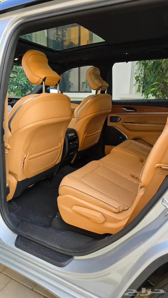 جيب جراند شروكي ساميت 2021 ضمان و صيانة مجانية 33