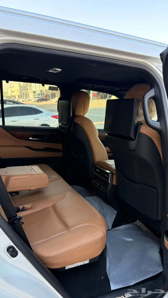 جيب لكزس 2024 6