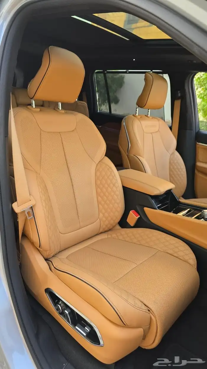 جيب جراند شروكي ساميت 2021 ضمان و صيانة مجانية 32