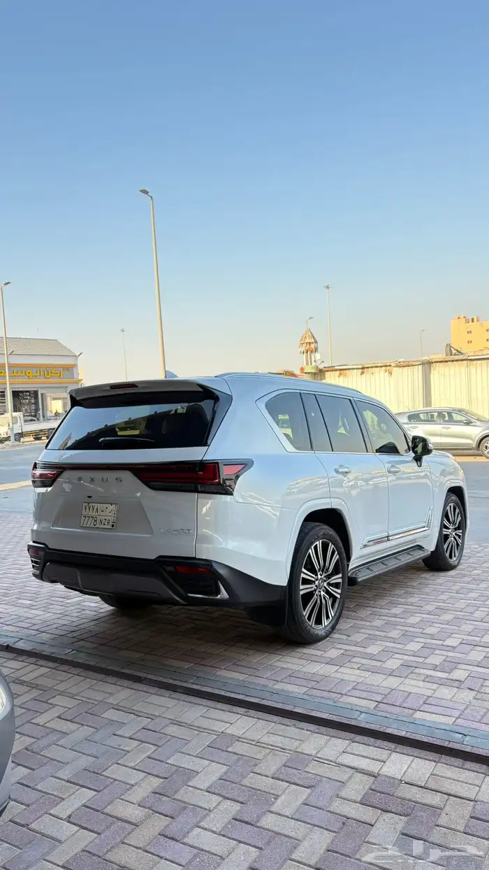 جيب لكزس 2024 2