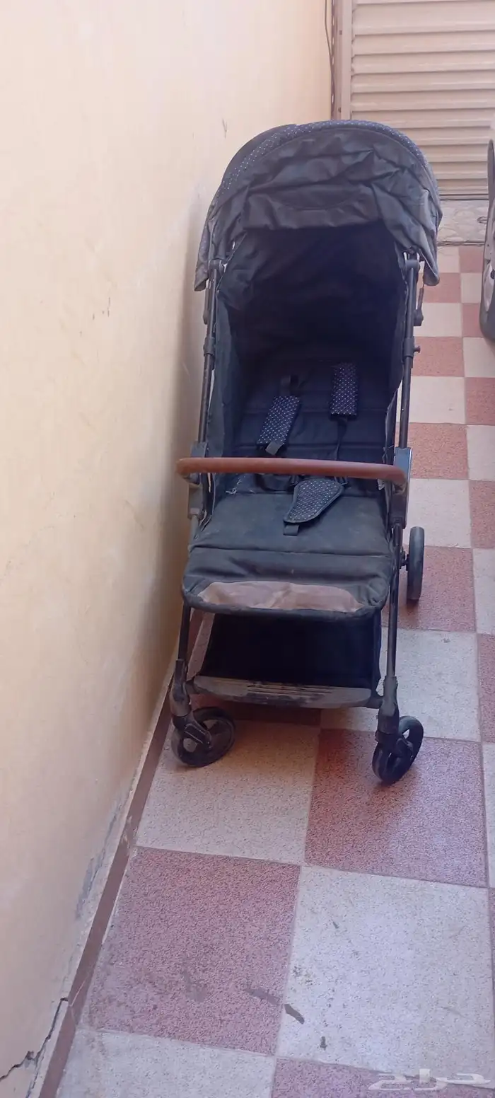 جلاسه اطفال عدد1دولاب صغير عدد2 عربيه اطفال عدد 2 جهاز رياصي 0