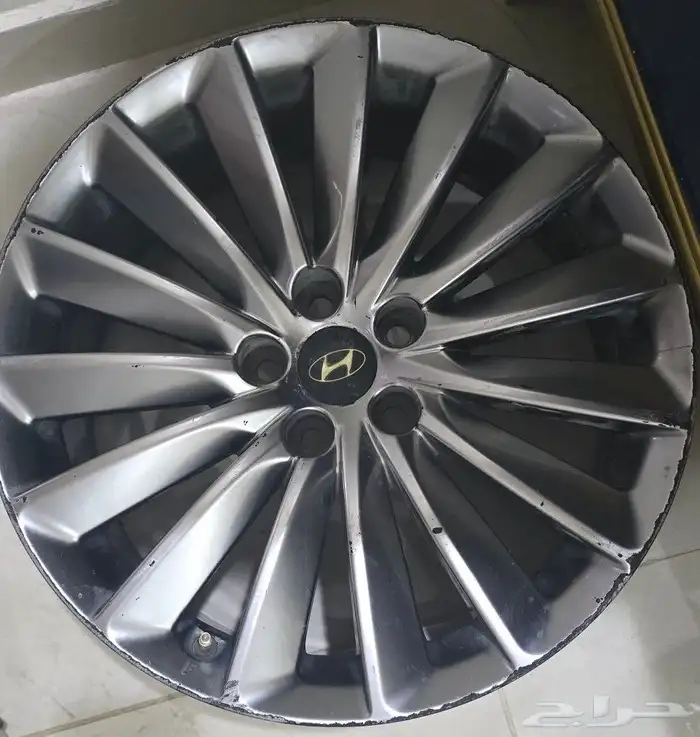 للبيع طقم جنوط هيونداي سنتيال مقاس 19 عدد 5 حبات 1