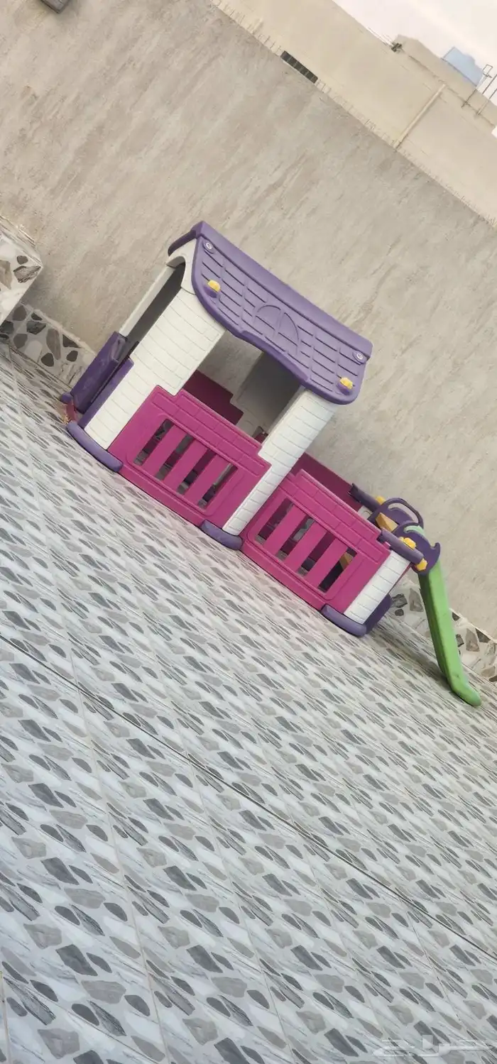 بيت العاب للاطفال مع زحليقة 0