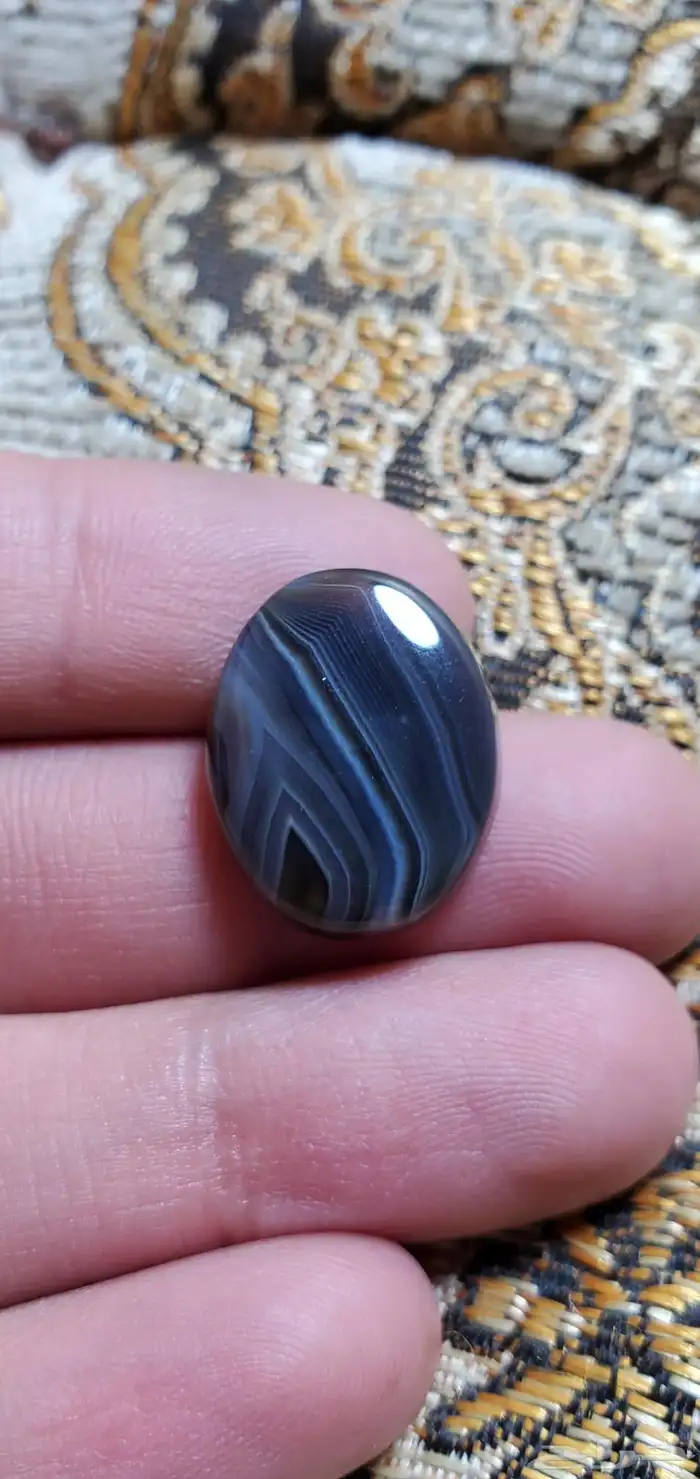 حجر عقيق يمني مصور حوت طبيعي 10