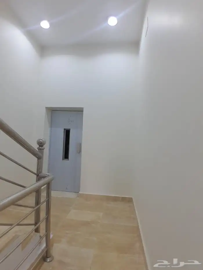للبيع دور ثاني مع سطح 6غرف مدخل مستقل بسعر 600الف 2