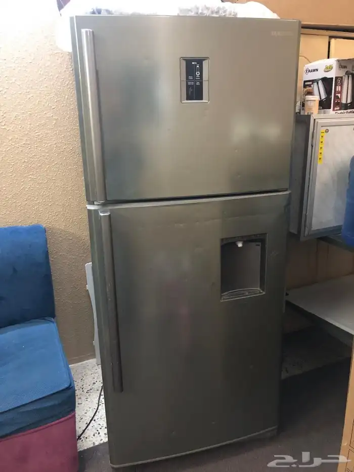 ثلاجة سامسونج تعمل بحاله جيده حجمها كبير للبيع على السوم 0