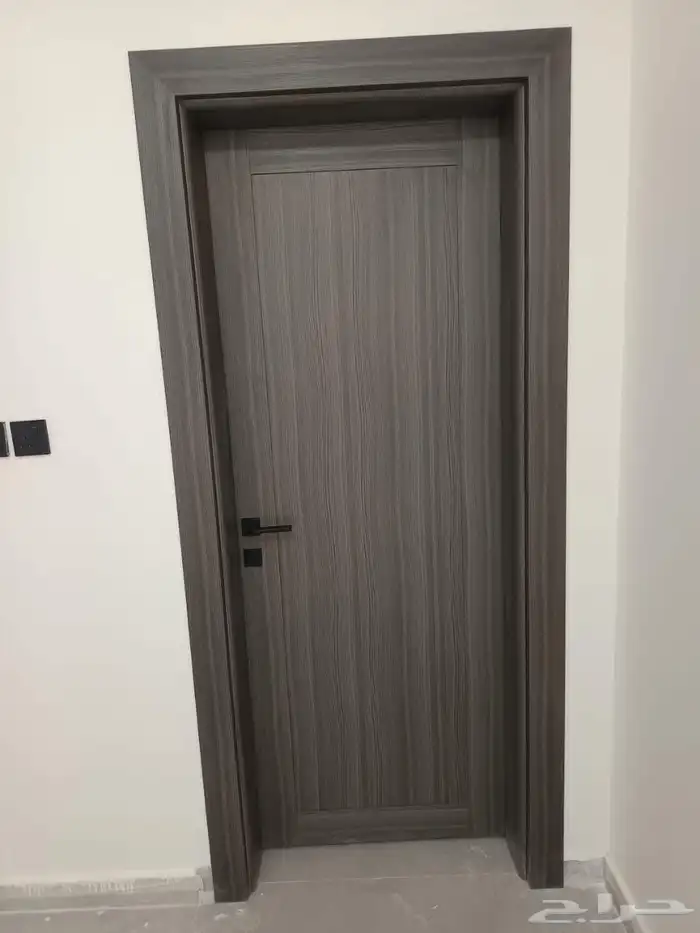 ابواب WPC منتج وطني 100 مقاوم للحريق مقاوم للماء عازل لأترب 0