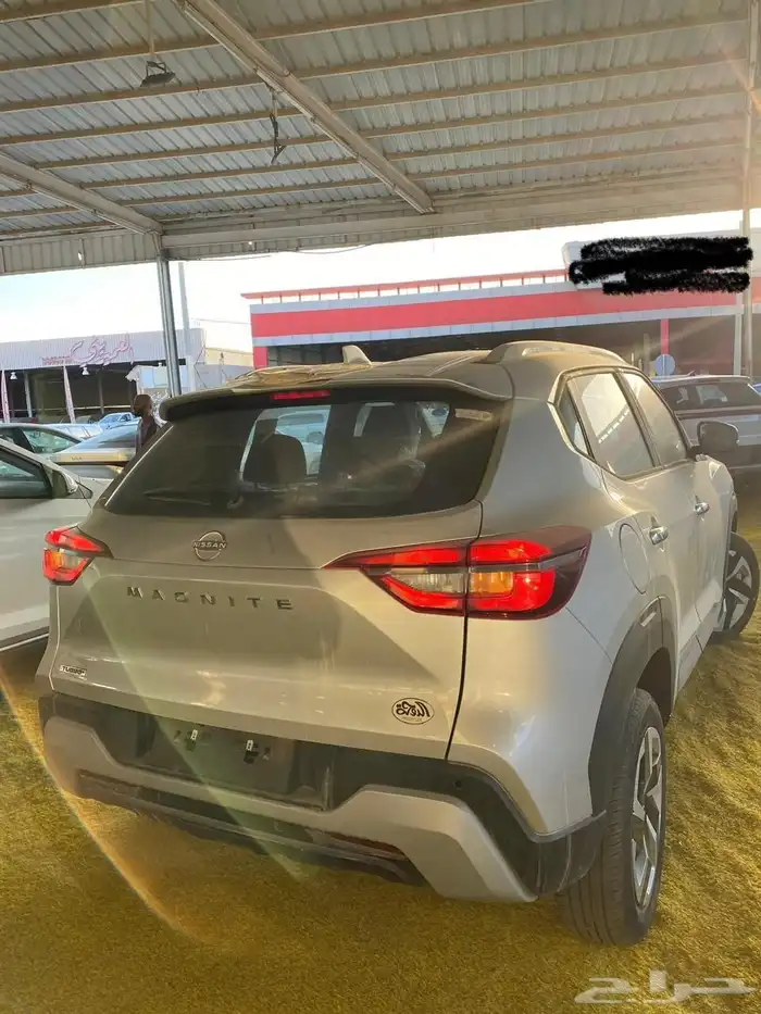 أسعار تقسيط نيسان ماجنايت 2025 لدى معرض عالم الدوحة 4