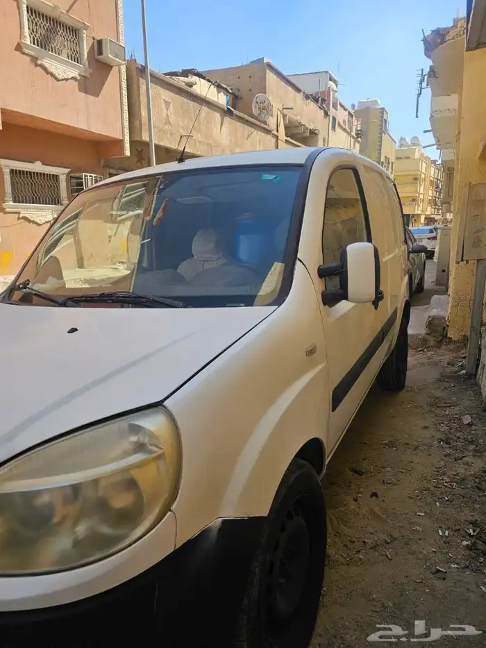 سيارة فيات موديل 2015 ماكينه قير علي الشرط ممشي 75الف. فحص م 3