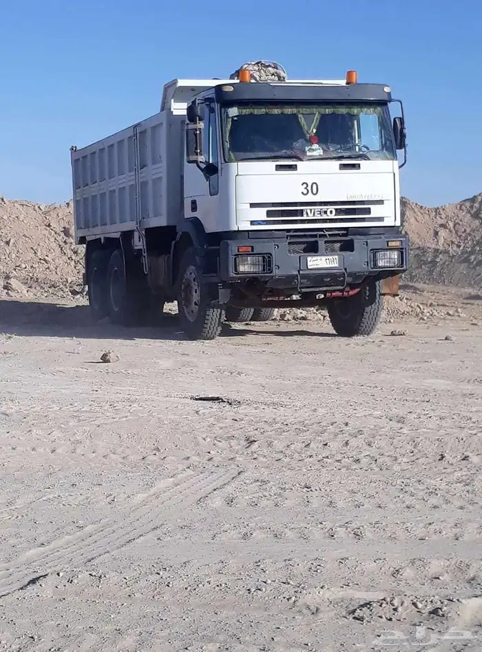 لايجار قلابات سكس ترلات 1