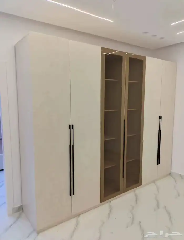 تفصيل اثاث خزاين دواليب طاولات 9