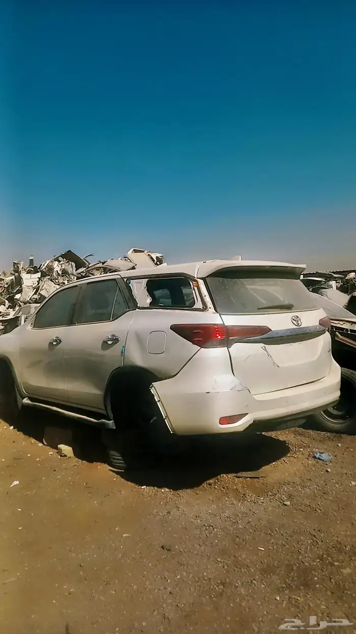 قطع غيار فورشنر مصدوم تشليح 1