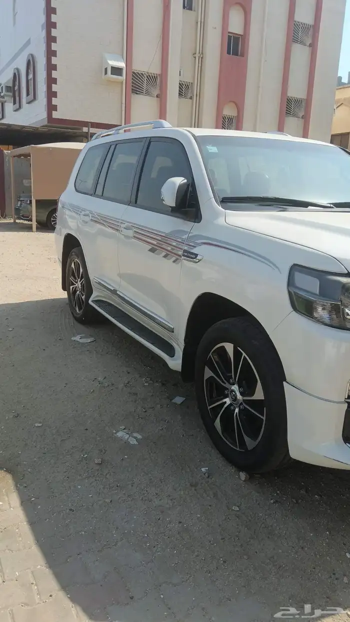 لاند كروزر 2012 0