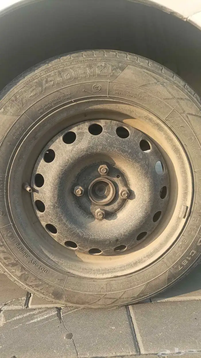 4 جنوط يارس مقاس 14 مستخدم قبل اللبدل ب جنوط كاروم 0