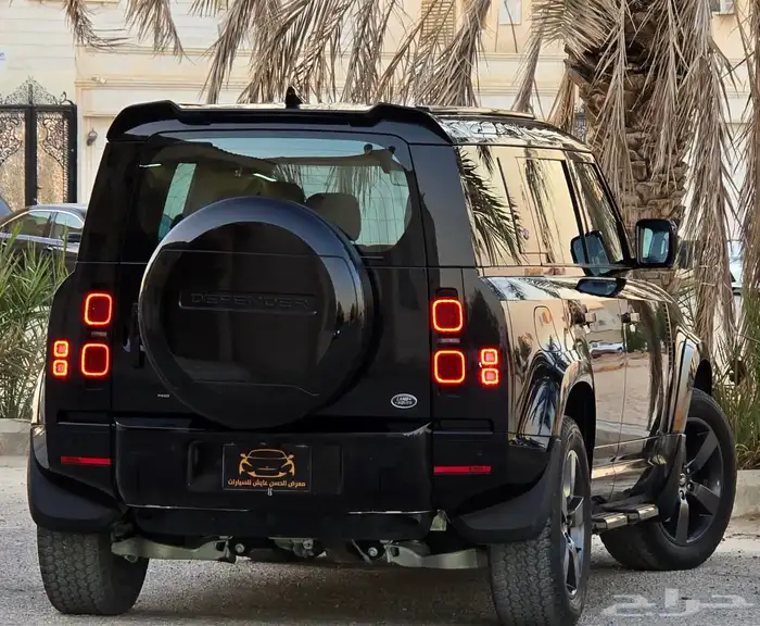 ديفندر P400 2022 V6 8