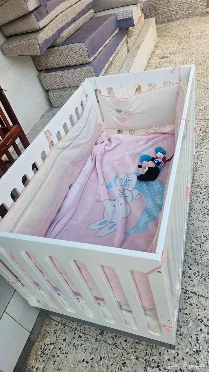 سرير اطفال للبيع 2