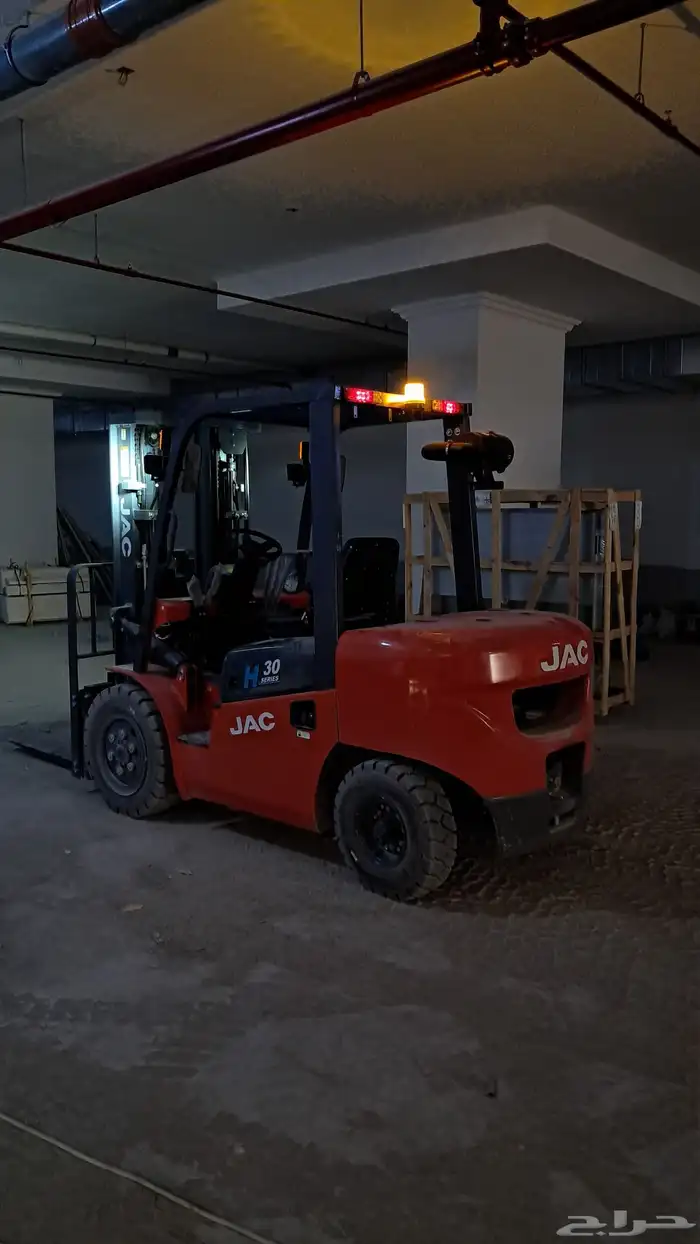 فور كلفت للايجار متوفر 1