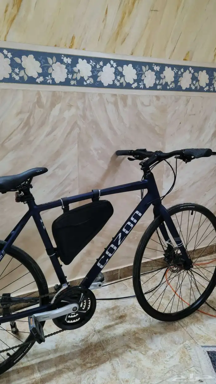 دراجة هوائية cozon rx400 الفرنسية 8 سرعات مع جميع ملحقاتها 0