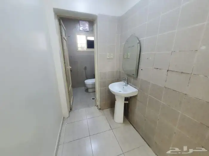 للايجار شقه عوائل ارضيه حي الفيحاء الدمام4 غرف23 الف دوفعتين 2