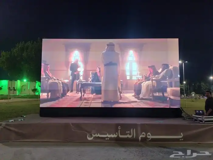 متاح تركيب شاشات عرض وبيع 3