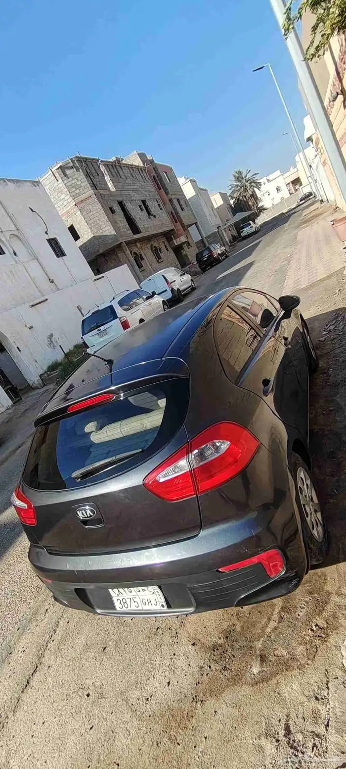 كيا ريو هاتش باك موديل 2016 وقم التلفون 1