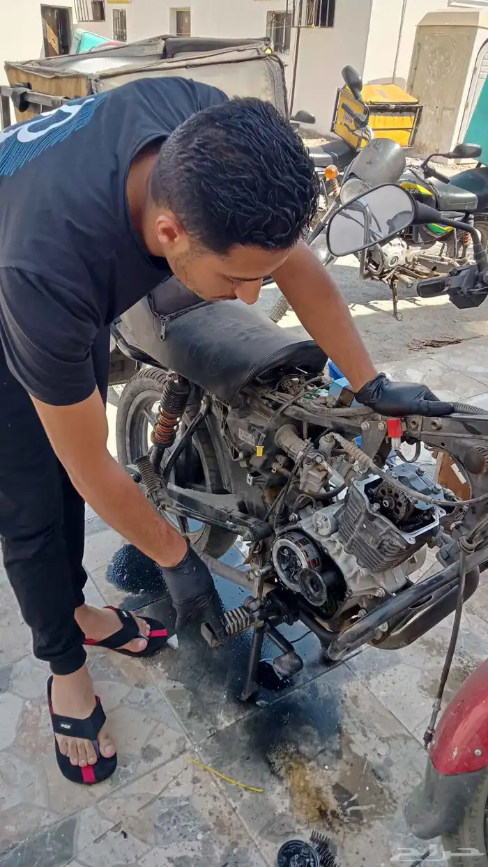 ميكانيكي دبابات 4