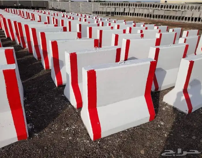 حواجز خرسانيه مناهيل مصدات قواعد اناره زينة حدائق 5