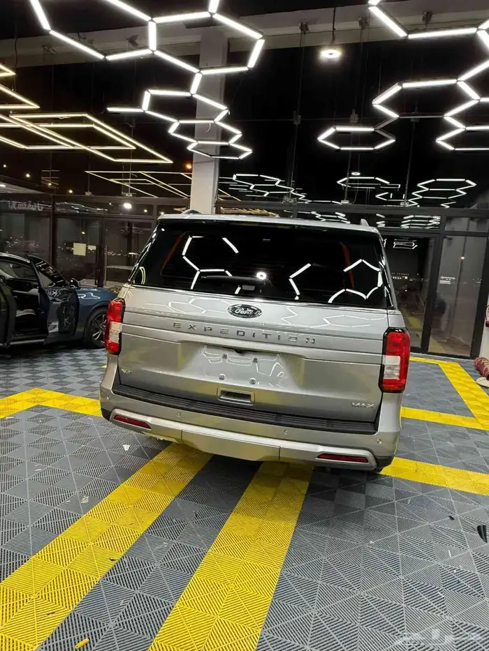 فورد اكسبديشن 2024 ماكس الطويل 3