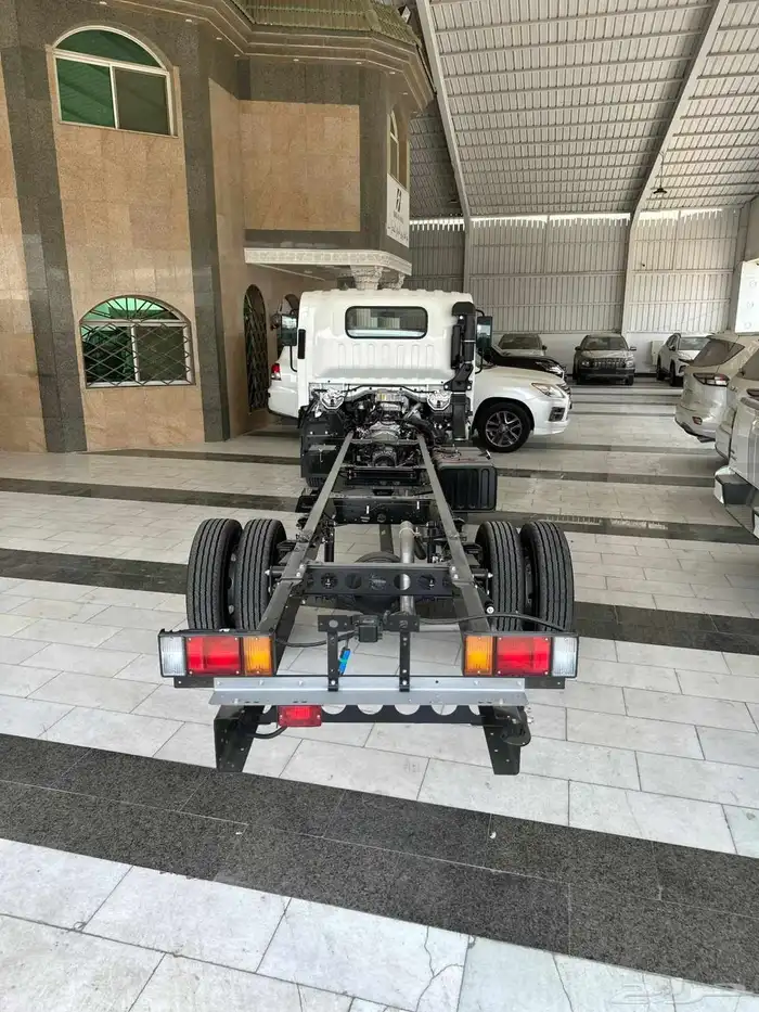 دينا ايسوزو 6 طن شاص طويل 6