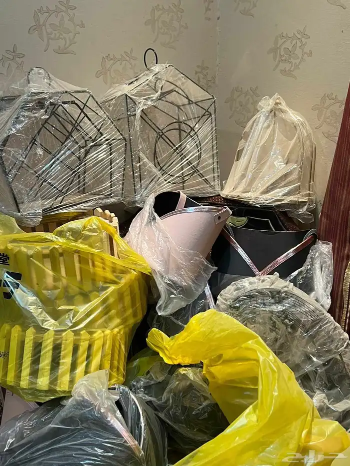 اغراض وكماليات محل ورد 12