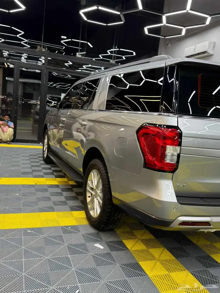 فورد اكسبديشن 2024 ماكس الطويل 4