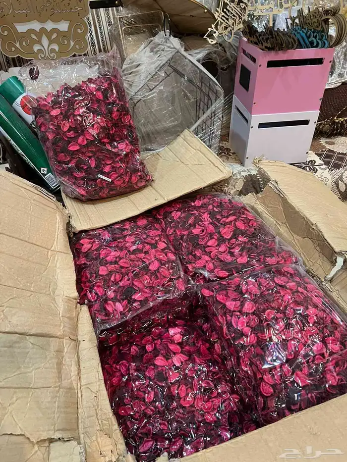 اغراض وكماليات محل ورد 24