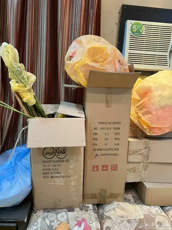 اغراض وكماليات محل ورد 11