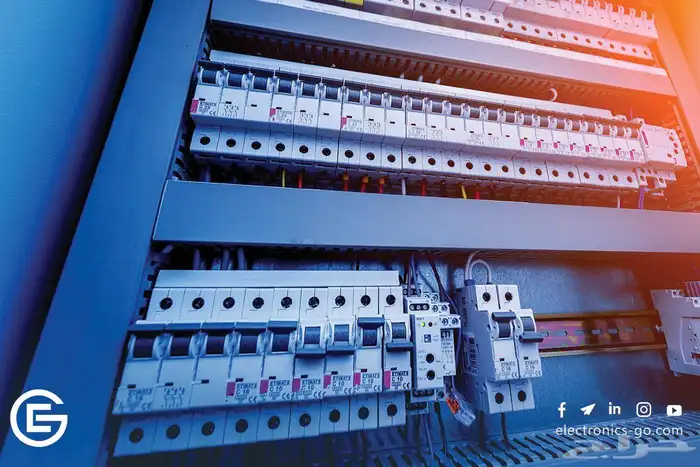 فني لوحات تحكم كهربائية (تصميم   تركيب   صيانة) 2