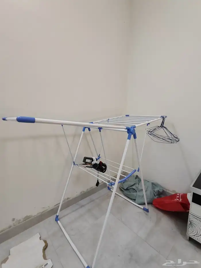 منشرة او علاقة ملابس 1