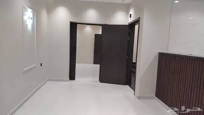 فله دورين مساحة 300 درج خارجي 7