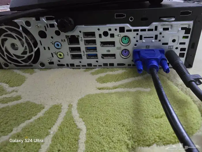 للبيع كمبيوتر مينى hp i5 بكامل ملحقاته كل شيء اصلي hp 9