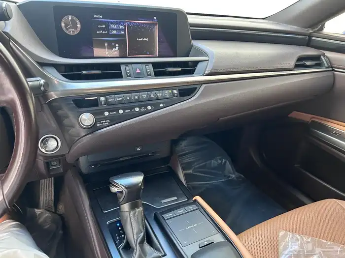 لكزس 2021 ES250 فئة AA ممشى 60 الف 44