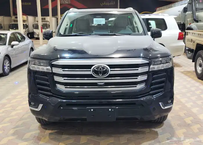 تويوتا جي اكس آر L4 أسود سعودي 2025 0